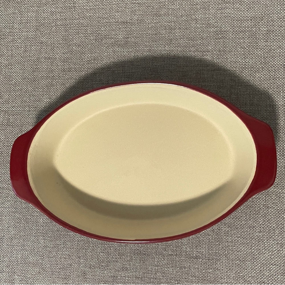 NWOT Pampered Chef small rectangular baking dish in enameled red